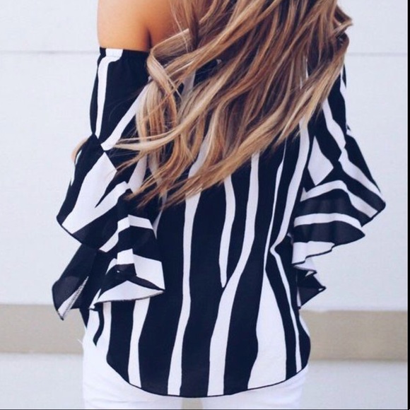 RESTOCK‼️BLACK White strip off shoulder - Top - Picture 4 of 4